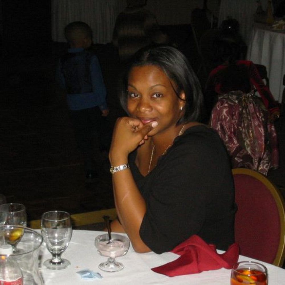 Meet your Posher, Sharon